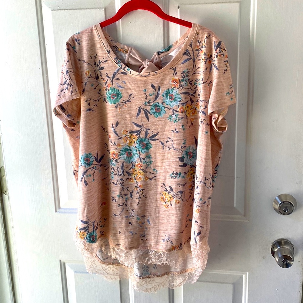 Women’s XL Lauren Conrad floral top